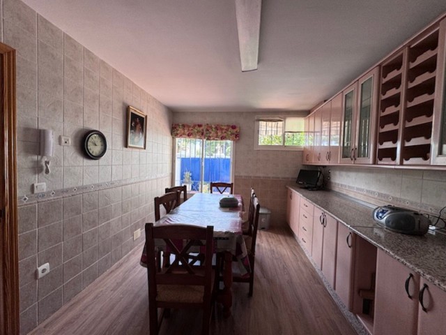 5 Makuuhuoneen Rivitalo San Pedro de Alcántara