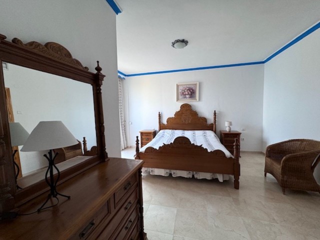 5 Makuuhuoneen Rivitalo San Pedro de Alcántara