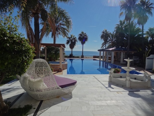 5 Slaapkamer Villa in Estepona