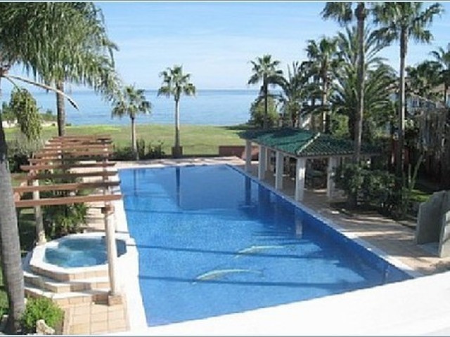 5 Slaapkamer Villa in Estepona