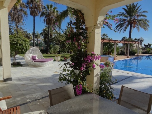 5 Slaapkamer Villa in Estepona