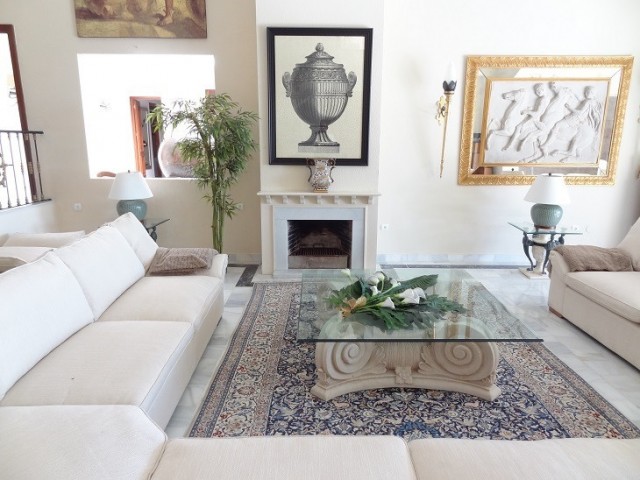 5 Slaapkamer Villa in Estepona