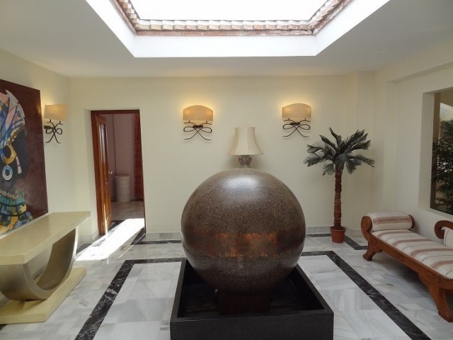 5 Slaapkamer Villa in Estepona