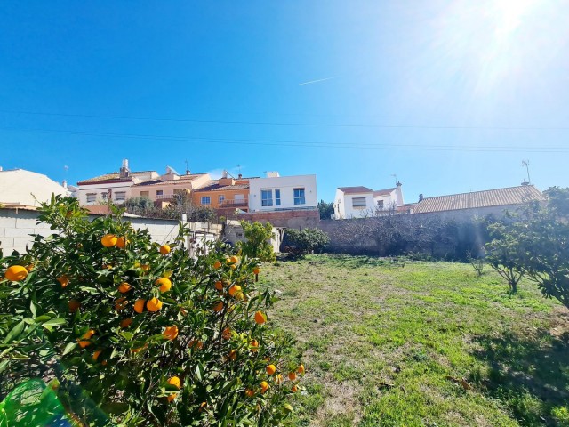  Plot in Fuengirola
