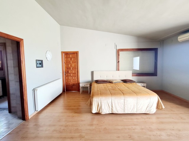 Villa avec 5 Chambres  à Las Chapas