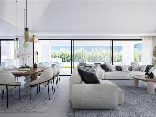 4 Bedrooms Villa in Benahavís