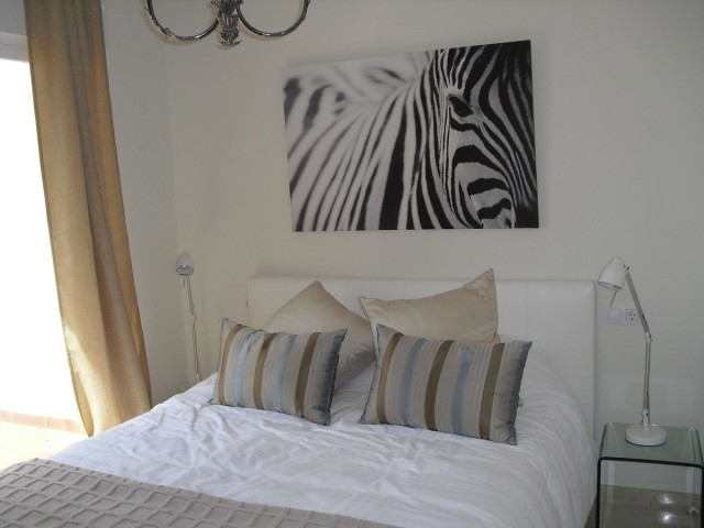 Penthouse, El Chaparral, R4325074