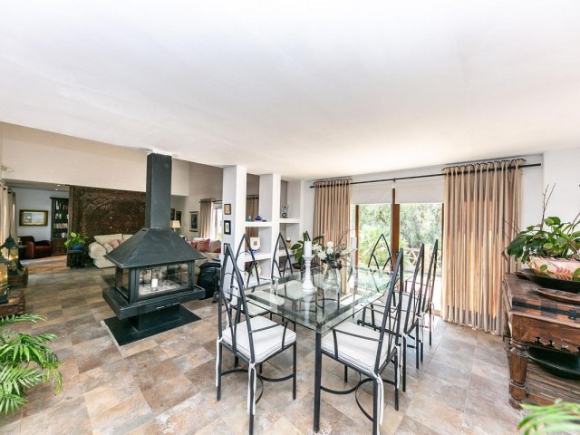 6 Makuuhuoneen Huvila Mijas