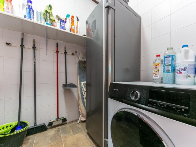 6 Makuuhuoneen Huvila Mijas