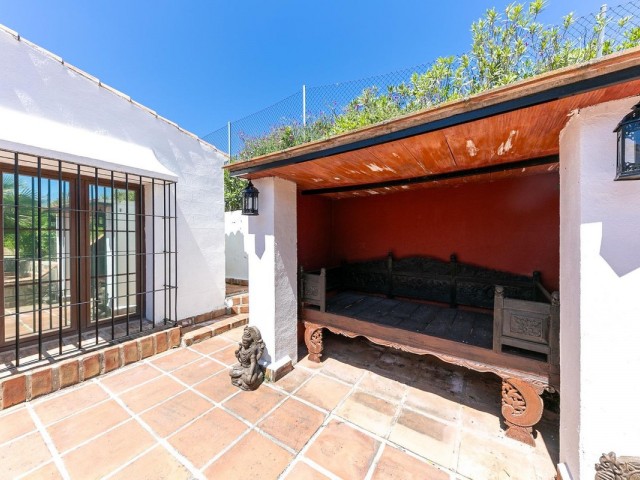 6 Bedrooms Villa in Mijas