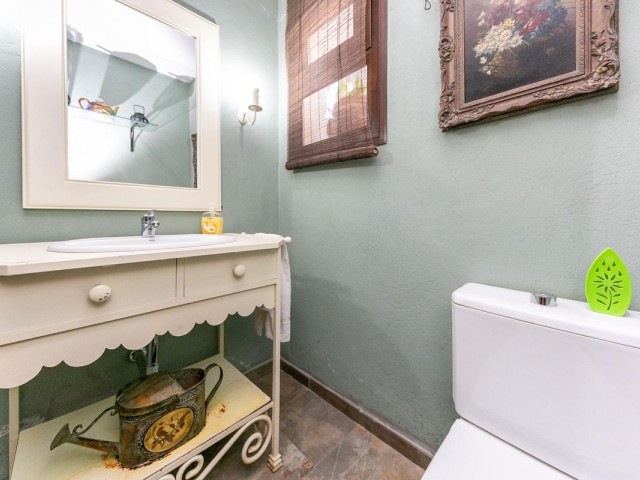 6 Bedrooms Villa in Mijas