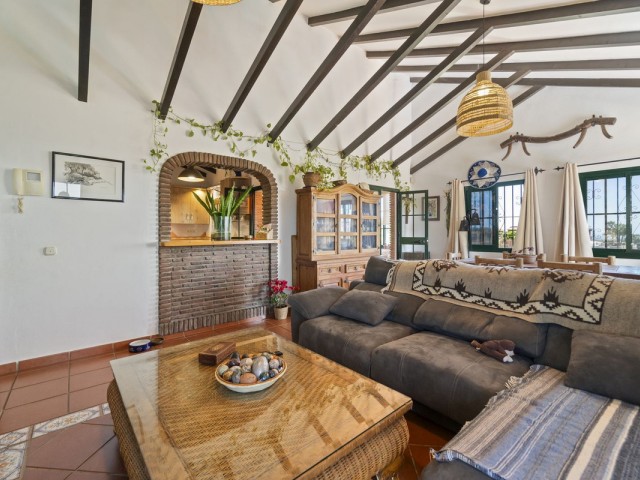 5 Bedrooms Villa in Mijas