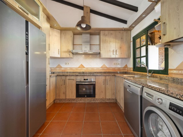 5 Bedrooms Villa in Mijas