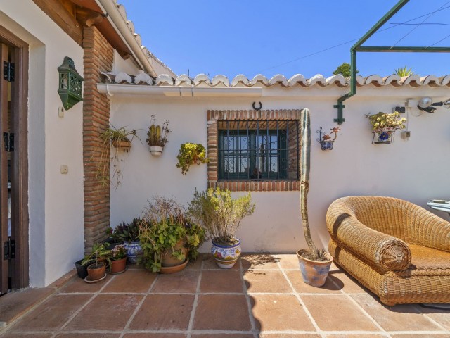 5 Bedrooms Villa in Mijas