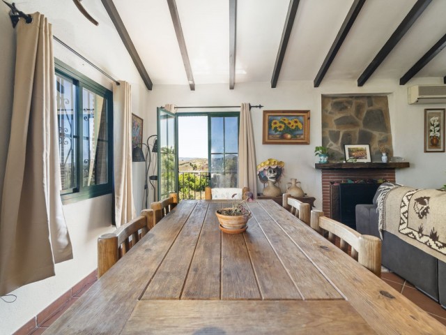 5 Bedrooms Villa in Mijas