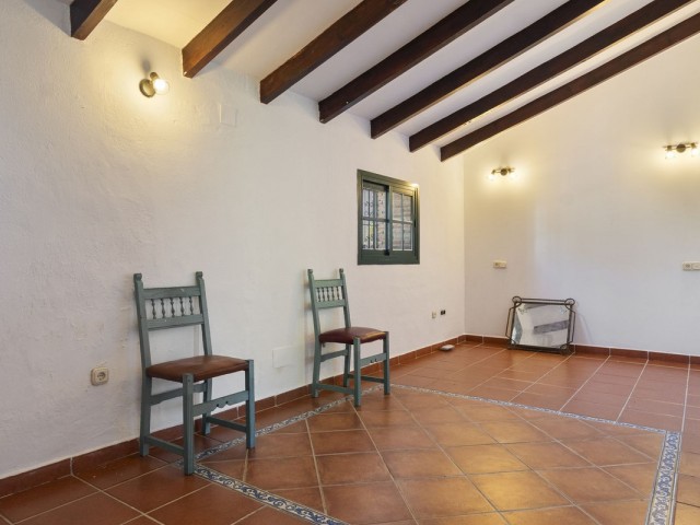 5 Bedrooms Villa in Mijas