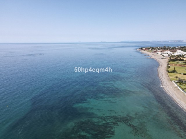 Appartement avec 4 Chambres  à Guadalmina Baja