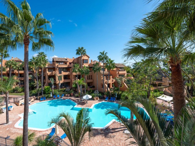 Apartment San Pedro de Alcántara - R5188339