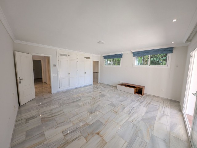 5 Sovrums Villa i Nueva Andalucía