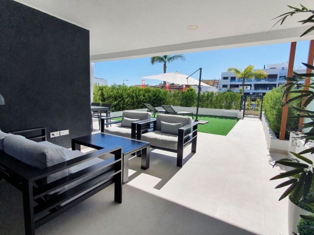 2 Schlafzimmer Apartment in Bel Air