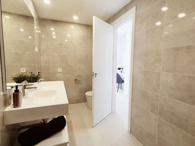 2 Schlafzimmer Apartment in Bel Air