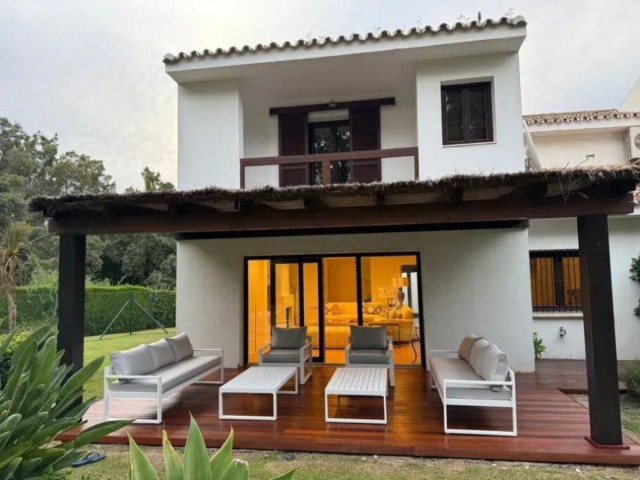 Villa, Sotogrande Costa, R5190904