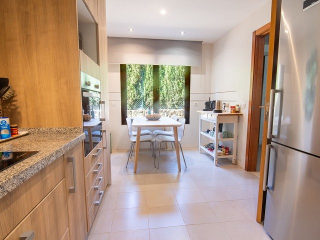 3 Bedrooms Townhouse in Estepona