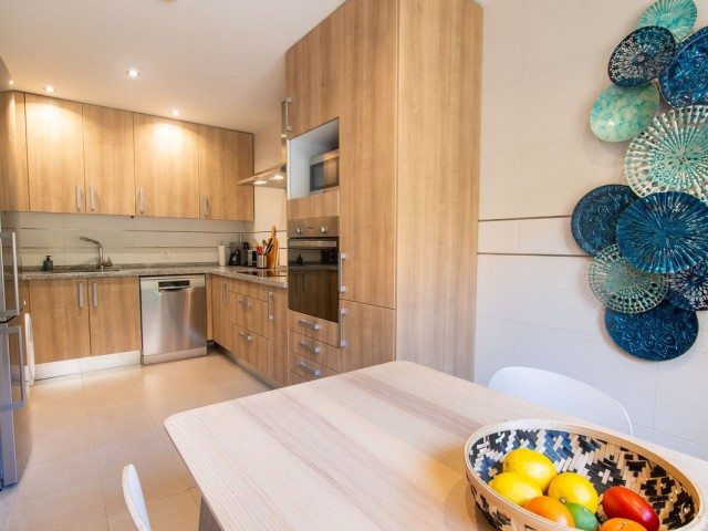 3 Bedrooms Townhouse in Estepona