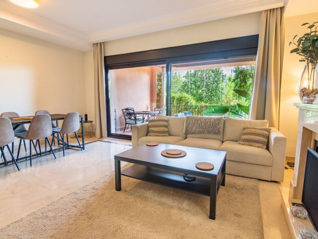 3 Bedrooms Townhouse in Estepona