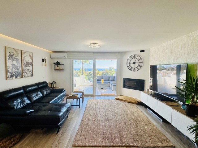 4 Bedrooms Townhouse in Calahonda