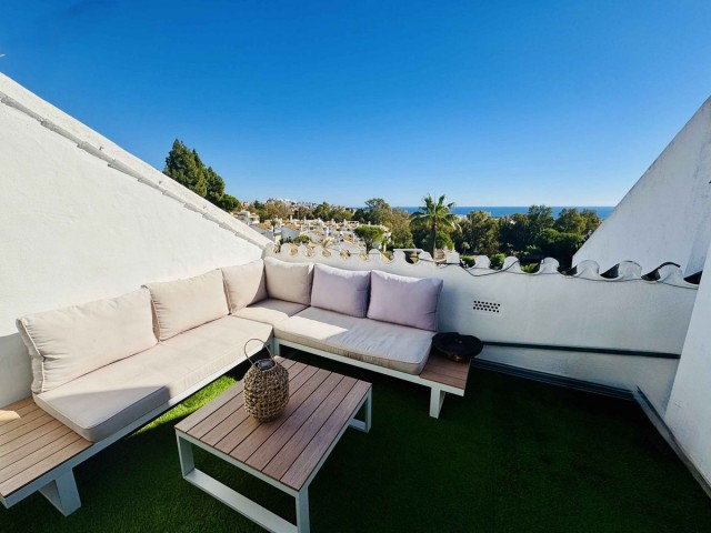 4 Bedrooms Townhouse in Calahonda