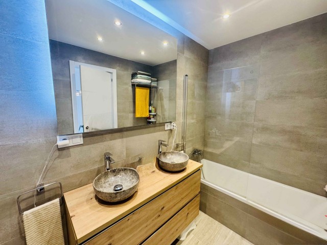 4 Bedrooms Townhouse in Calahonda