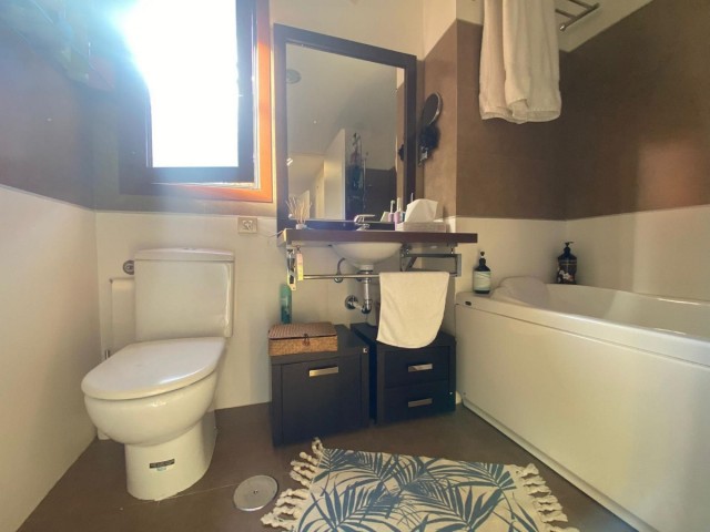 3 Bedrooms Apartment in Benahavís