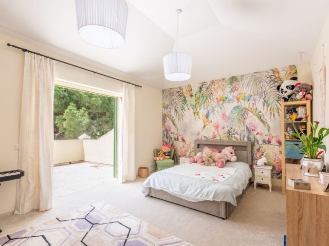 7 Sovrums Villa i Sotogrande Alto