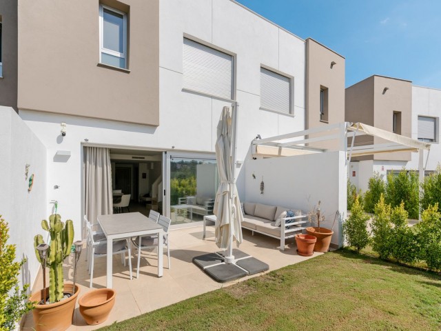 3 Soveroms Rekkehus i Estepona