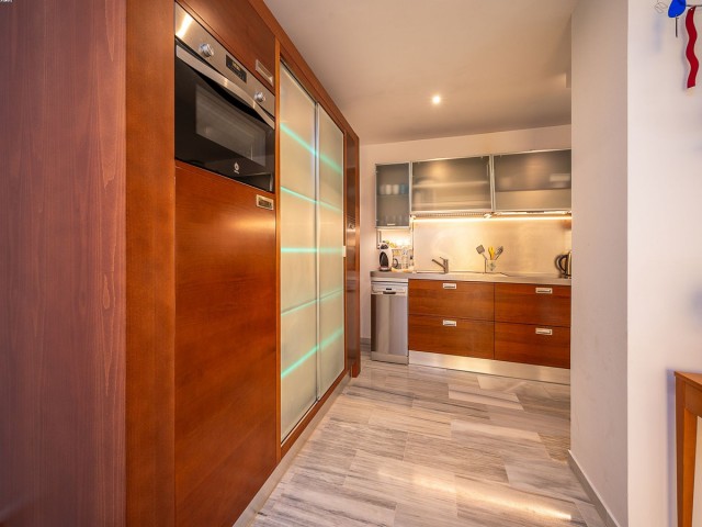 Apartamento con 2 Dormitorios  en La Cala de Mijas