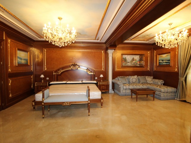 8 Schlafzimmer Villa in Guadalmina Baja