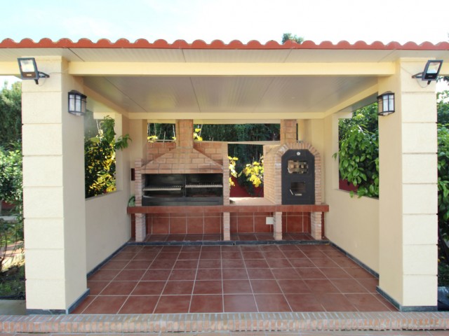 8 Schlafzimmer Villa in Guadalmina Baja