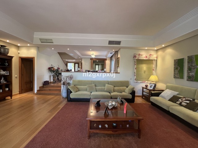 3 Bedrooms Villa in Costalita