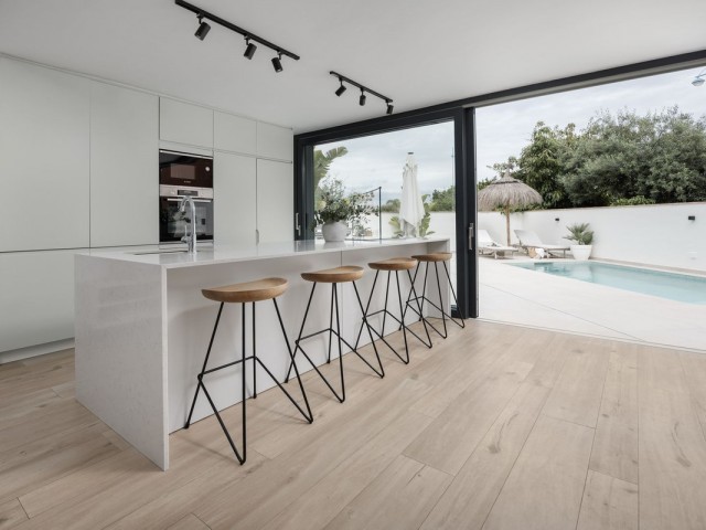 4 Bedrooms Villa in San Pedro de Alcántara