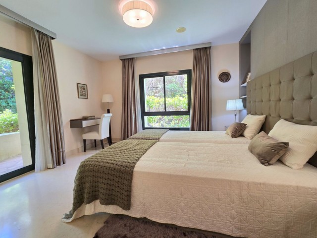 2 Bedrooms Apartment in Benahavís