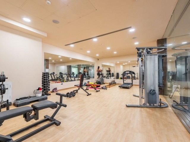 2 Bedrooms Apartment in Benahavís