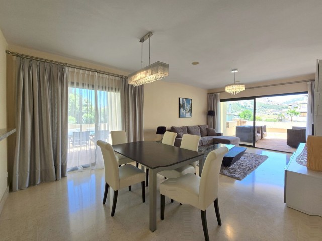 2 Bedrooms Apartment in Benahavís