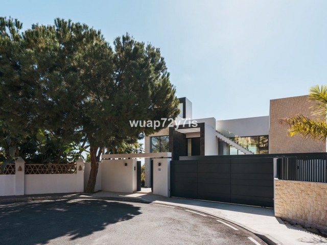 4 Makuuhuoneen Huvila Benahavís