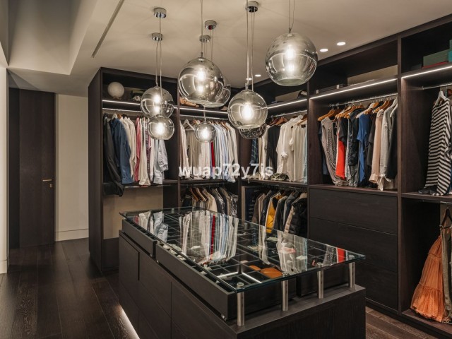 4 Makuuhuoneen Huvila Benahavís