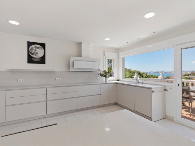 6 Soveroms Villa i Benalmadena