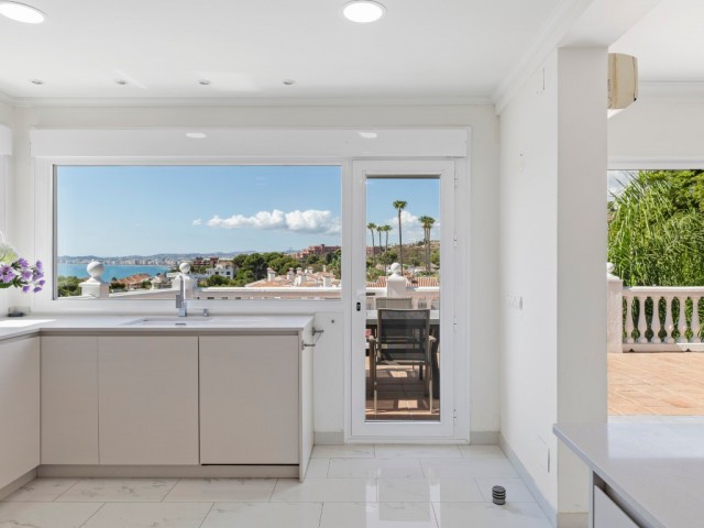 6 Soveroms Villa i Benalmadena