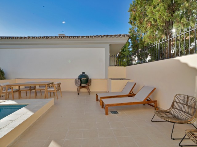 Maison mitoyenne avec 5 Chambres  à Marbella