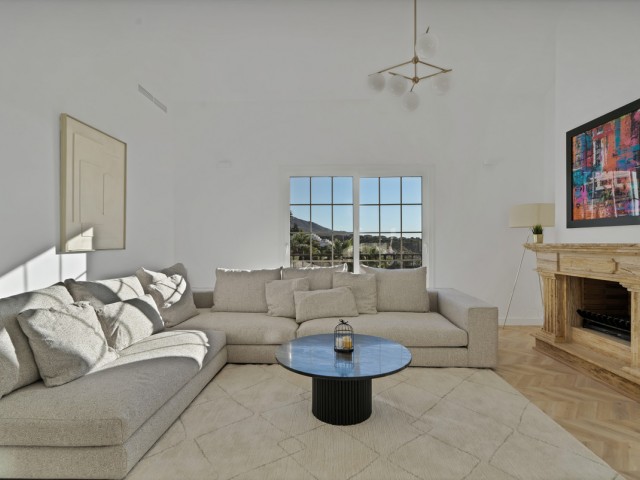 Maison mitoyenne avec 5 Chambres  à Marbella