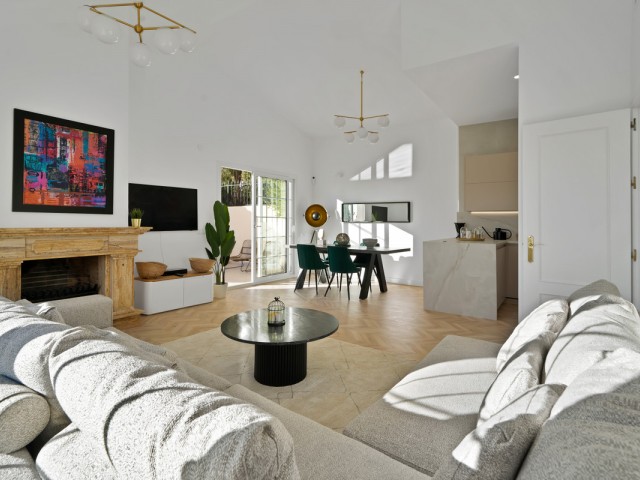 Maison mitoyenne avec 5 Chambres  à Marbella